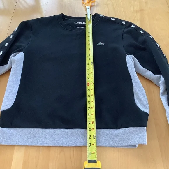 Lacoste Graphic Logo Tape Crewneck Sweatshirt - Picture 12 of 12
